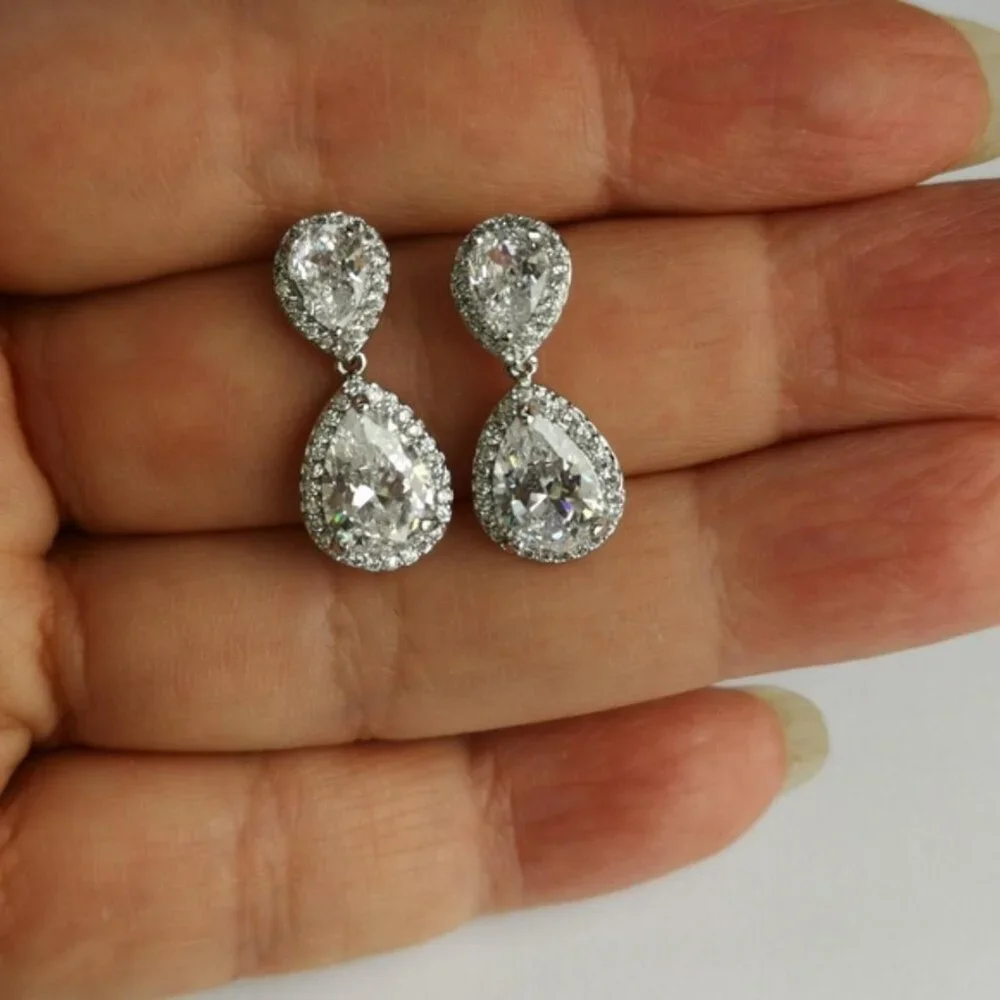 Gala CZ drops Earrings 14k white gold overlay 🆕